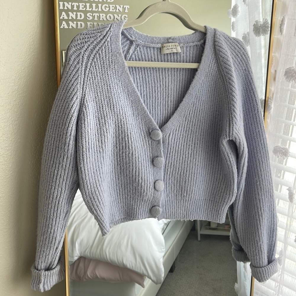 Dress Forum Los Angeles cropped lavender sweater